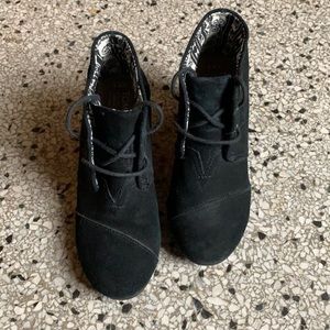 Black Toms Suede Wedges